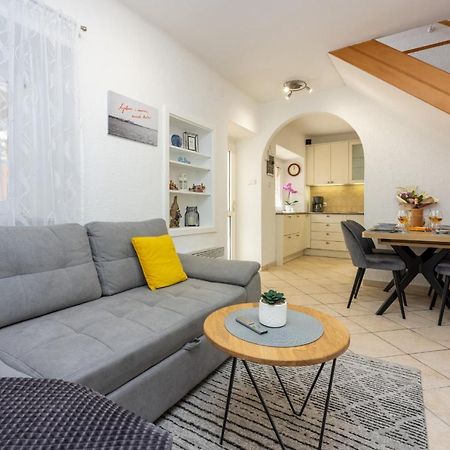 Kuca Za Odmor Antic - Holiday House Antic Новий Винодольський Екстер'єр фото